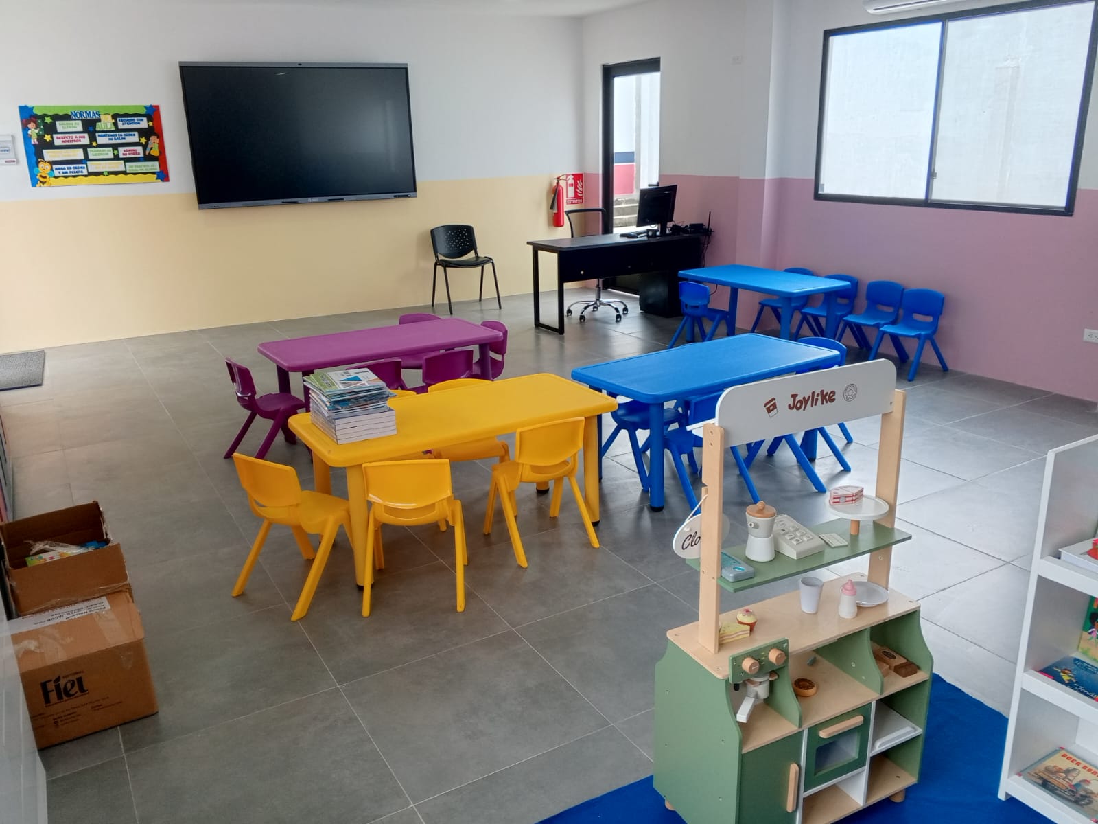 Unidad Educativa Monte de los Olivos — 2