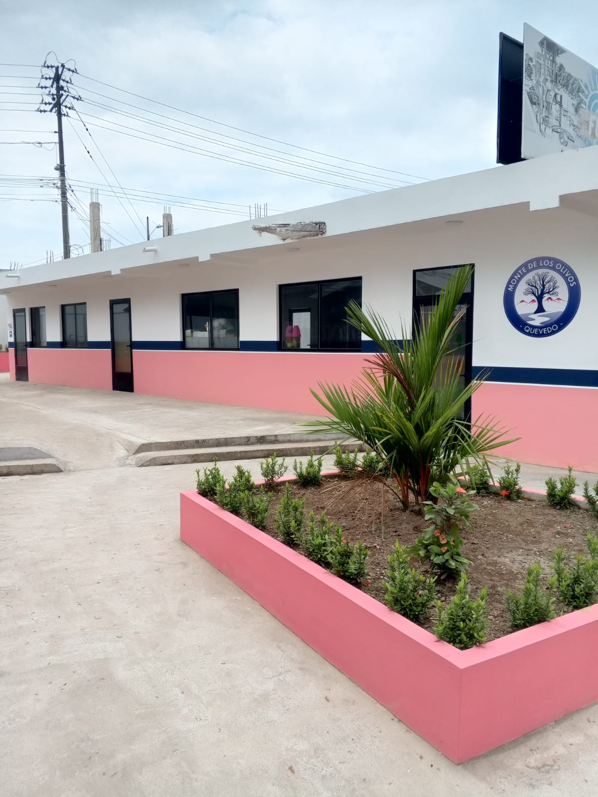 Unidad Educativa Monte de los Olivos — 6